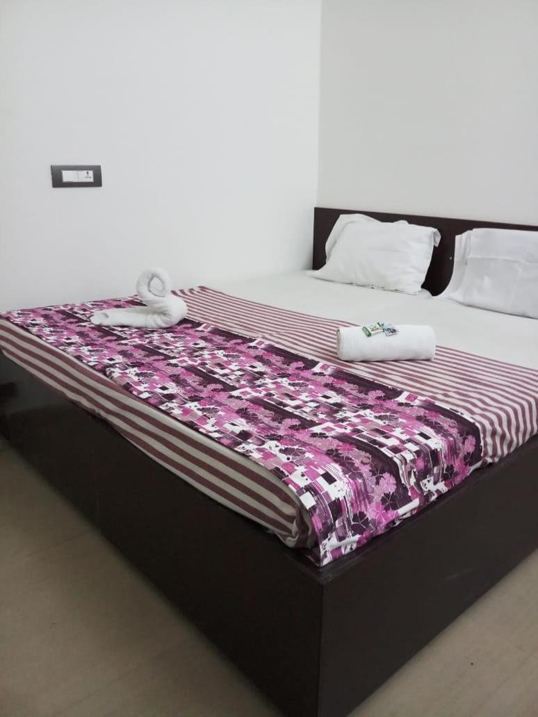 Sri Kousthubham Residency Hotell Tirupati Exteriör bild